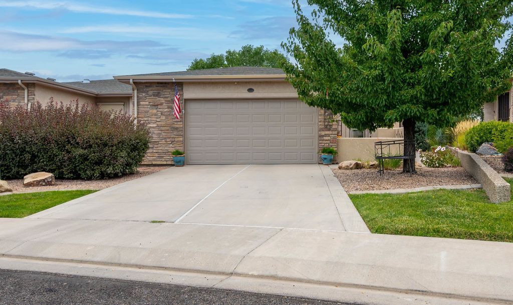 877 Summer Breeze Court, Grand Junction, CO 81506