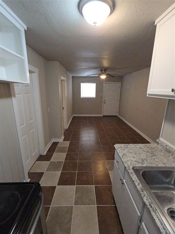 3335 Tuam Street 4, Houston, TX 77004