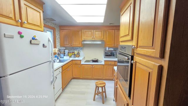 191 Malden Lane B, Monroe, NJ 08831