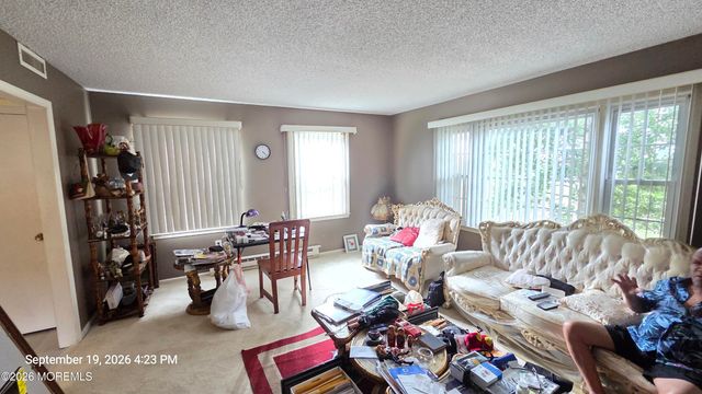 191 Malden Lane B, Monroe, NJ 08831