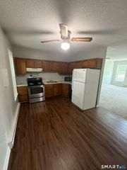 44 Willow Street 44, Meriden, CT 06450