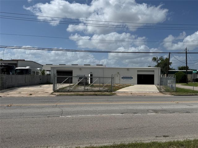 6229 Dixie Drive, Houston, TX 77087