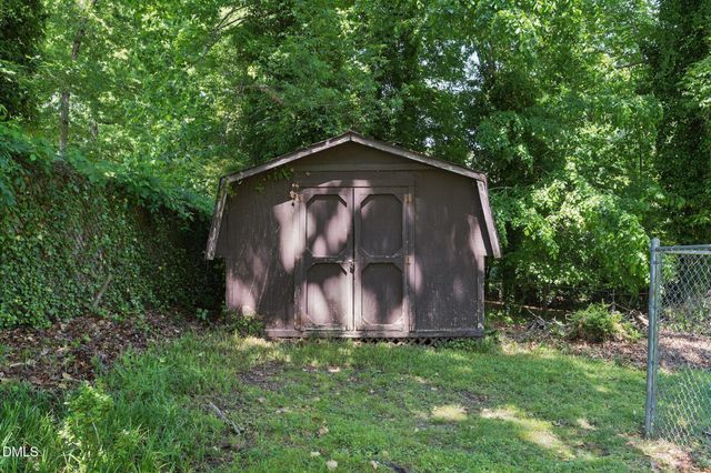 3216 Stoneyford Court, Raleigh, NC 27603