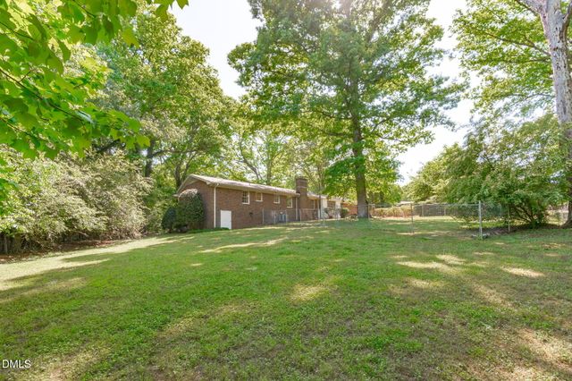 3216 Stoneyford Court, Raleigh, NC 27603