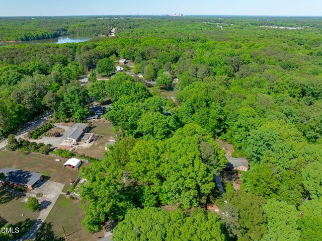 3216 Stoneyford Court, Raleigh, NC 27603