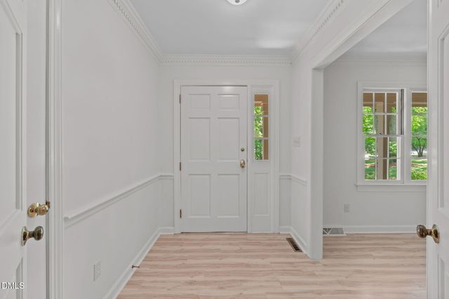 3216 Stoneyford Court, Raleigh, NC 27603