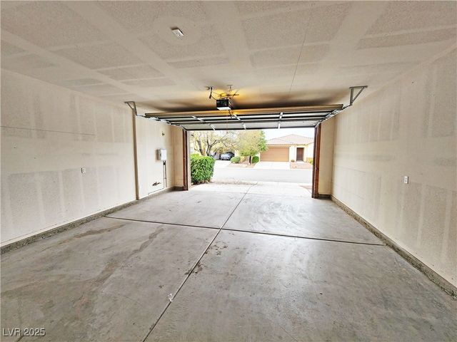 5561 Carrara Pointe Street, Pahrump, NV 89061