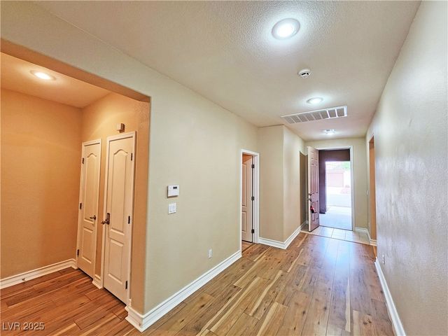 5561 Carrara Pointe Street, Pahrump, NV 89061