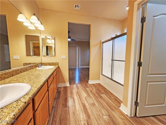 5561 Carrara Pointe Street, Pahrump, NV 89061