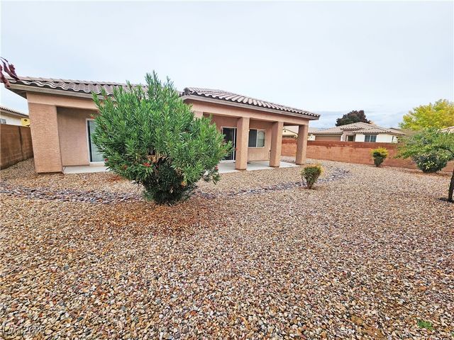 5561 Carrara Pointe Street, Pahrump, NV 89061