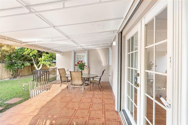 4487 SW 15th Ter, Miami, FL 33134