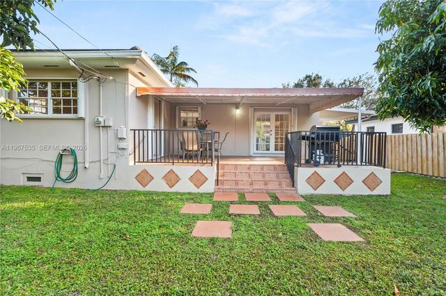 4487 SW 15th Ter, Miami, FL 33134