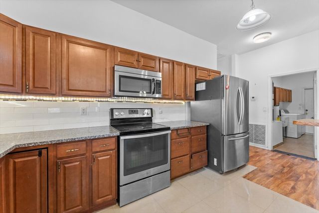 16133 E Lancashire Drive, The Acreage, FL 33470