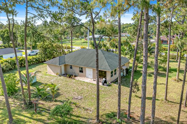 16133 E Lancashire Drive, The Acreage, FL 33470
