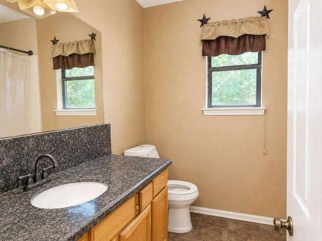 1643 County Road 540, Alvin, TX 77511