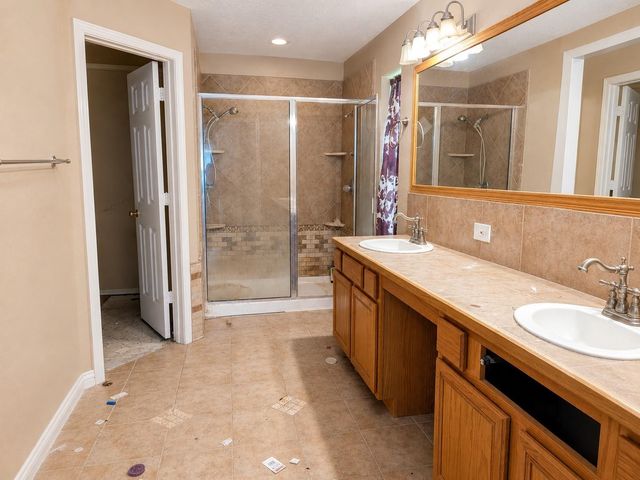 1643 County Road 540, Alvin, TX 77511