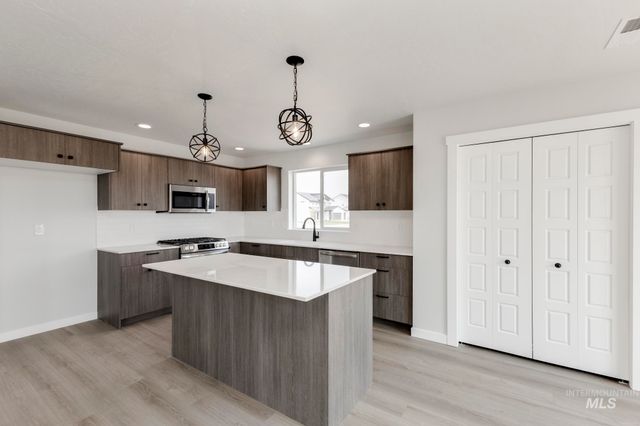 3803 W Piscina Dr, Meridian, ID 83642