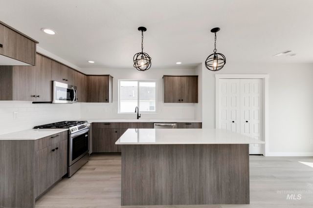 3803 W Piscina Dr, Meridian, ID 83642