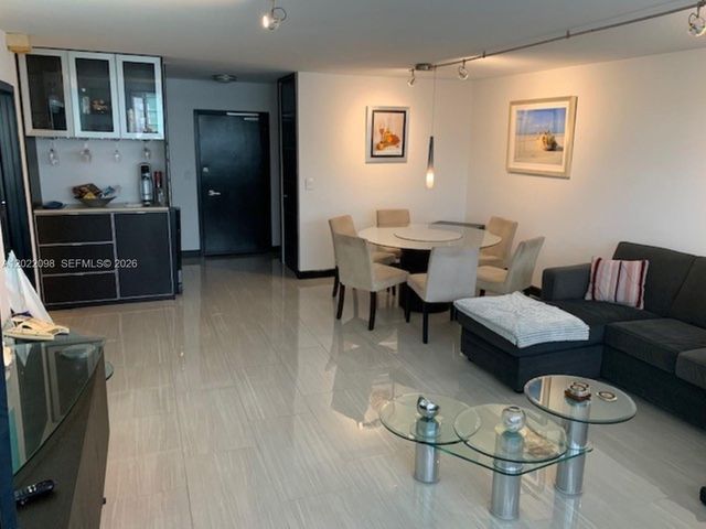 5313 Collins Ave 1004, Miami Beach, FL 33140