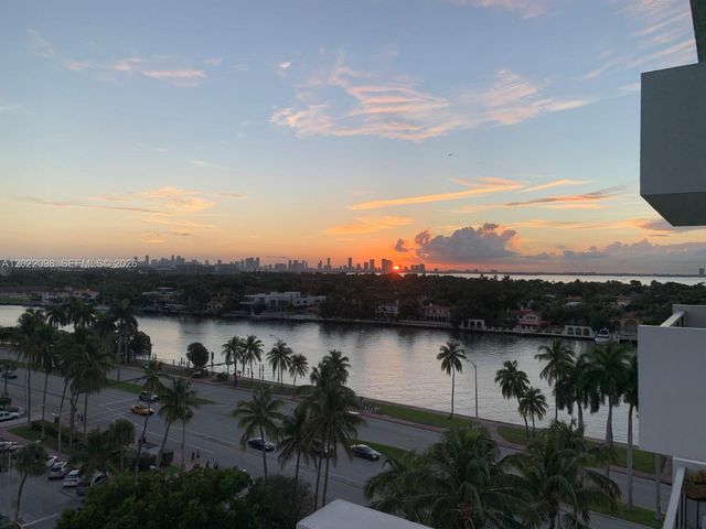 5313 Collins Ave 1004, Miami Beach, FL 33140