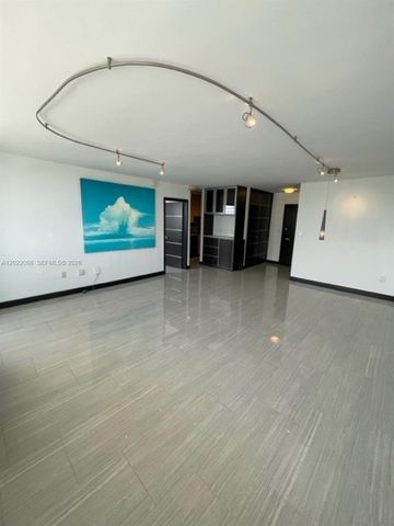 5313 Collins Ave 1004, Miami Beach, FL 33140