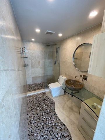 5313 Collins Ave 1004, Miami Beach, FL 33140