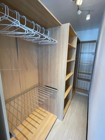5313 Collins Ave 1004, Miami Beach, FL 33140