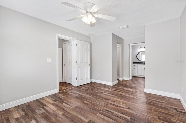 602 GRAY AVENUE, Wildwood, FL 34785