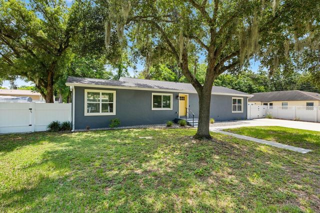 602 GRAY AVENUE, Wildwood, FL 34785