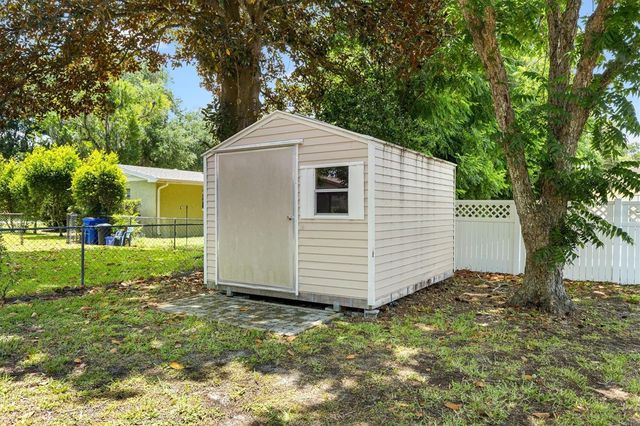602 GRAY AVENUE, Wildwood, FL 34785