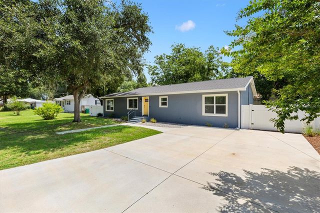 602 GRAY AVENUE, Wildwood, FL 34785