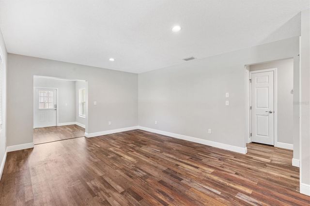 602 GRAY AVENUE, Wildwood, FL 34785