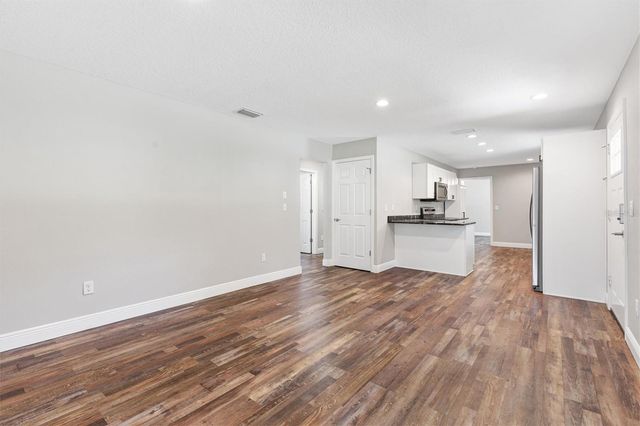 602 GRAY AVENUE, Wildwood, FL 34785