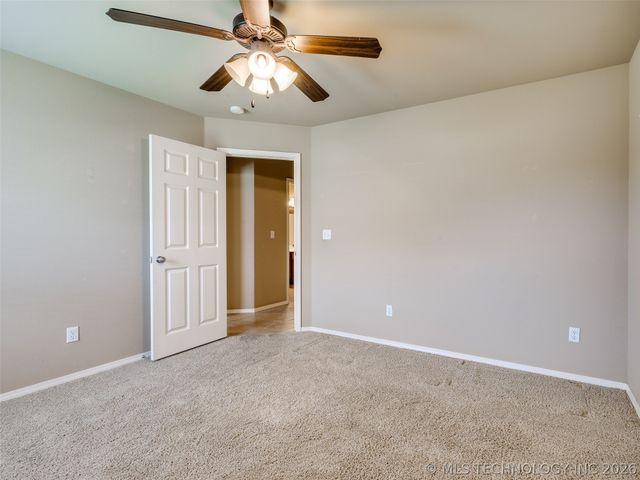7521 E Galveston Street, Broken Arrow, OK 74014