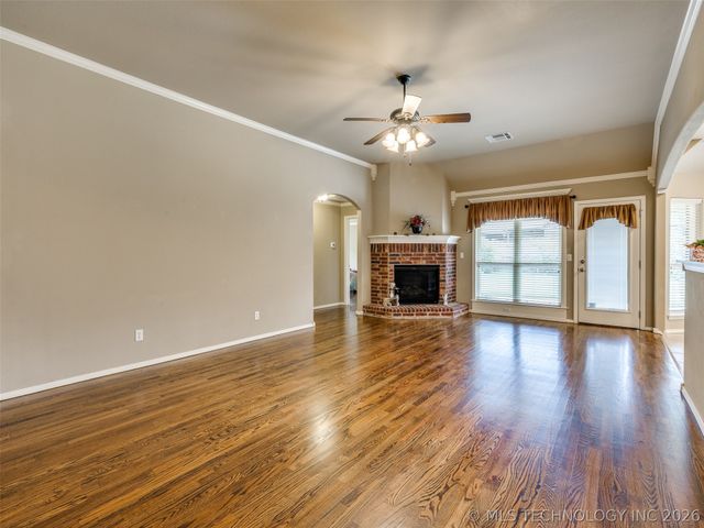 7521 E Galveston Street, Broken Arrow, OK 74014
