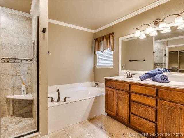 7521 E Galveston Street, Broken Arrow, OK 74014
