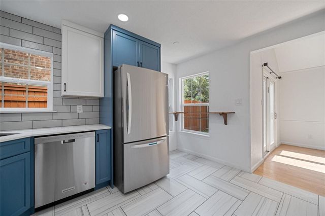 800 Spicewood Court, Irving, TX 75063