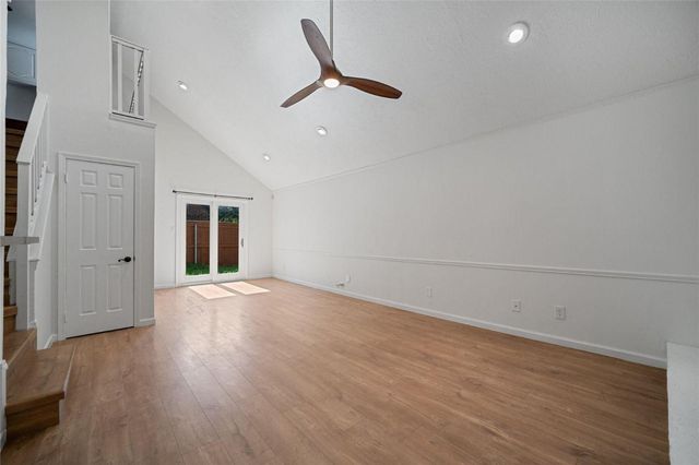 800 Spicewood Court, Irving, TX 75063