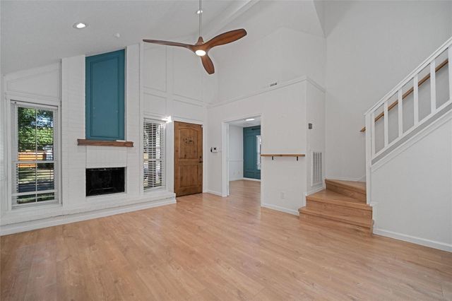 800 Spicewood Court, Irving, TX 75063