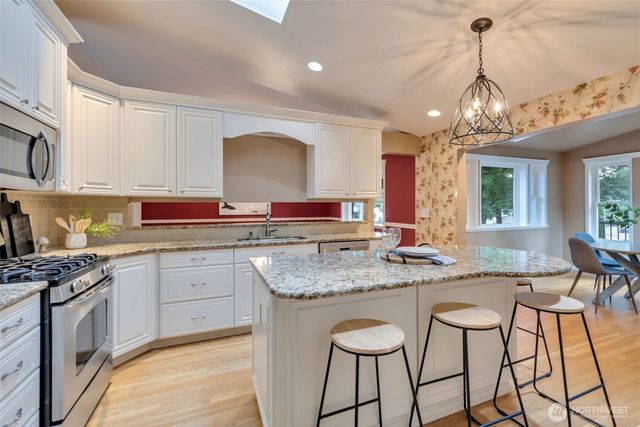4206 187th Place SE, Issaquah, WA 98027
