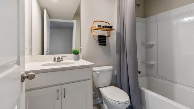 3640 Paradise Lane, Waukee, IA 50263