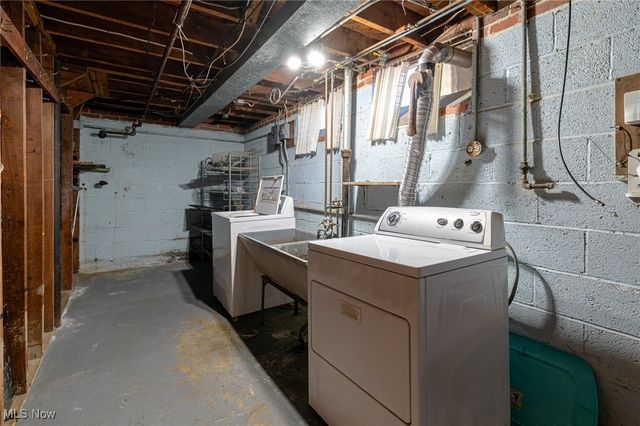 4880 Anderson Road, Lyndhurst, OH 44124