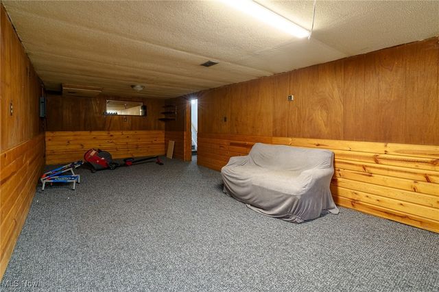 4880 Anderson Road, Lyndhurst, OH 44124