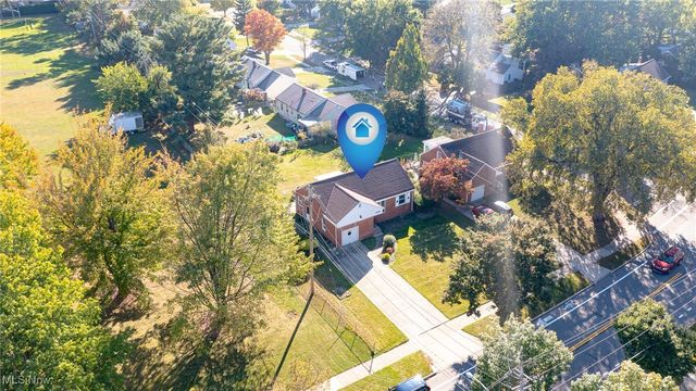 4880 Anderson Road, Lyndhurst, OH 44124