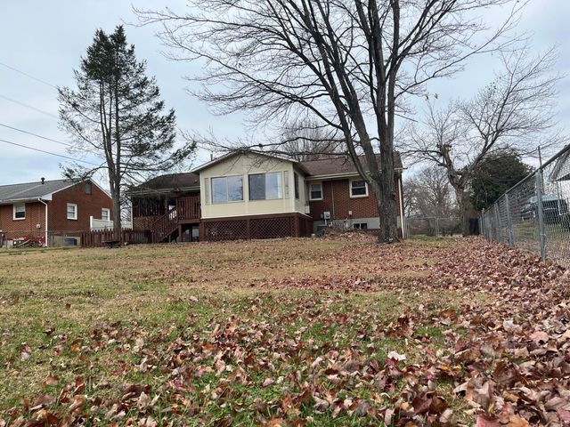 525 Hedgelawn AVE, Roanoke, VA 24019