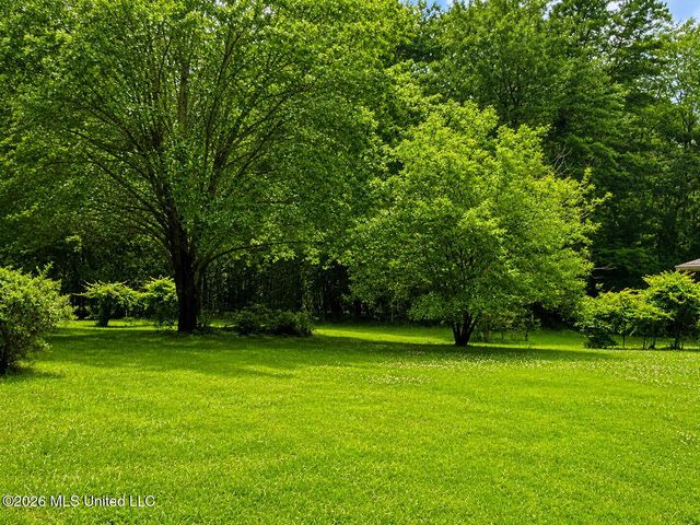 932 White Road, Florence, MS 39073