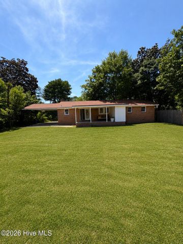 1445 Keswick Drive, Fayetteville, NC 28304