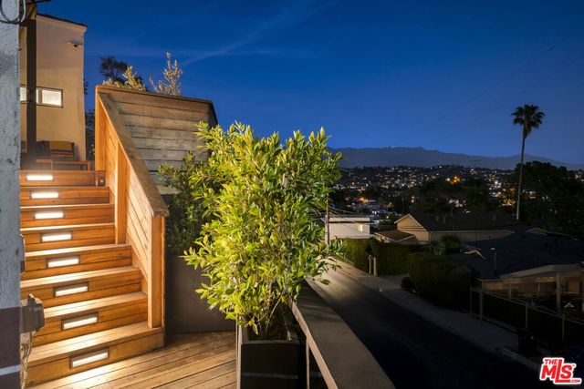 985 Mayo Street, Los Angeles, CA 90042