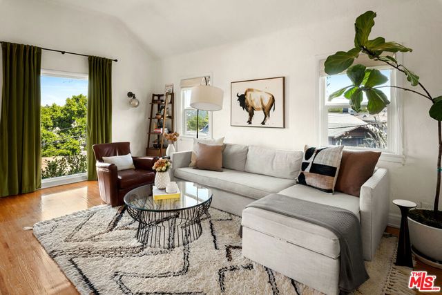 985 Mayo Street, Los Angeles, CA 90042
