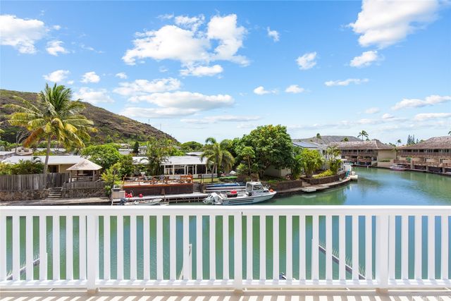 347 Kawaihae Street C, Honolulu, HI 96825